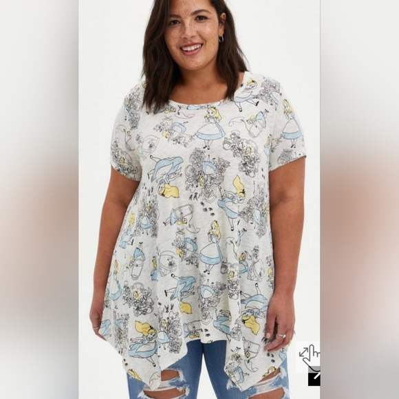 TORRID DISNEY Alice In Wonderland Handkerchief Hem Top! - Picture 4 of 11
